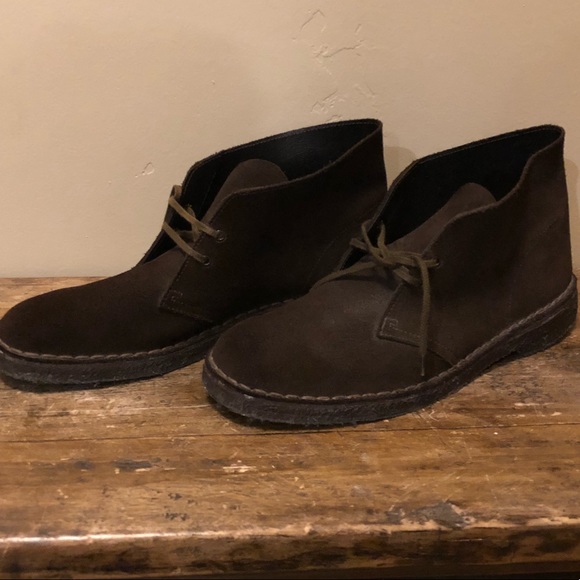 dark brown desert boots clarks